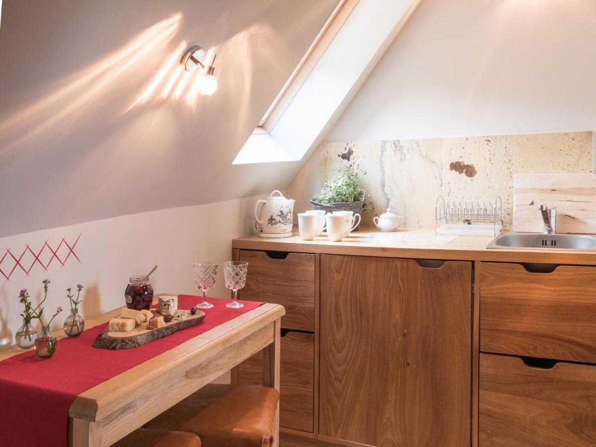 Studio with Mezzanine,1058118025:JPEG